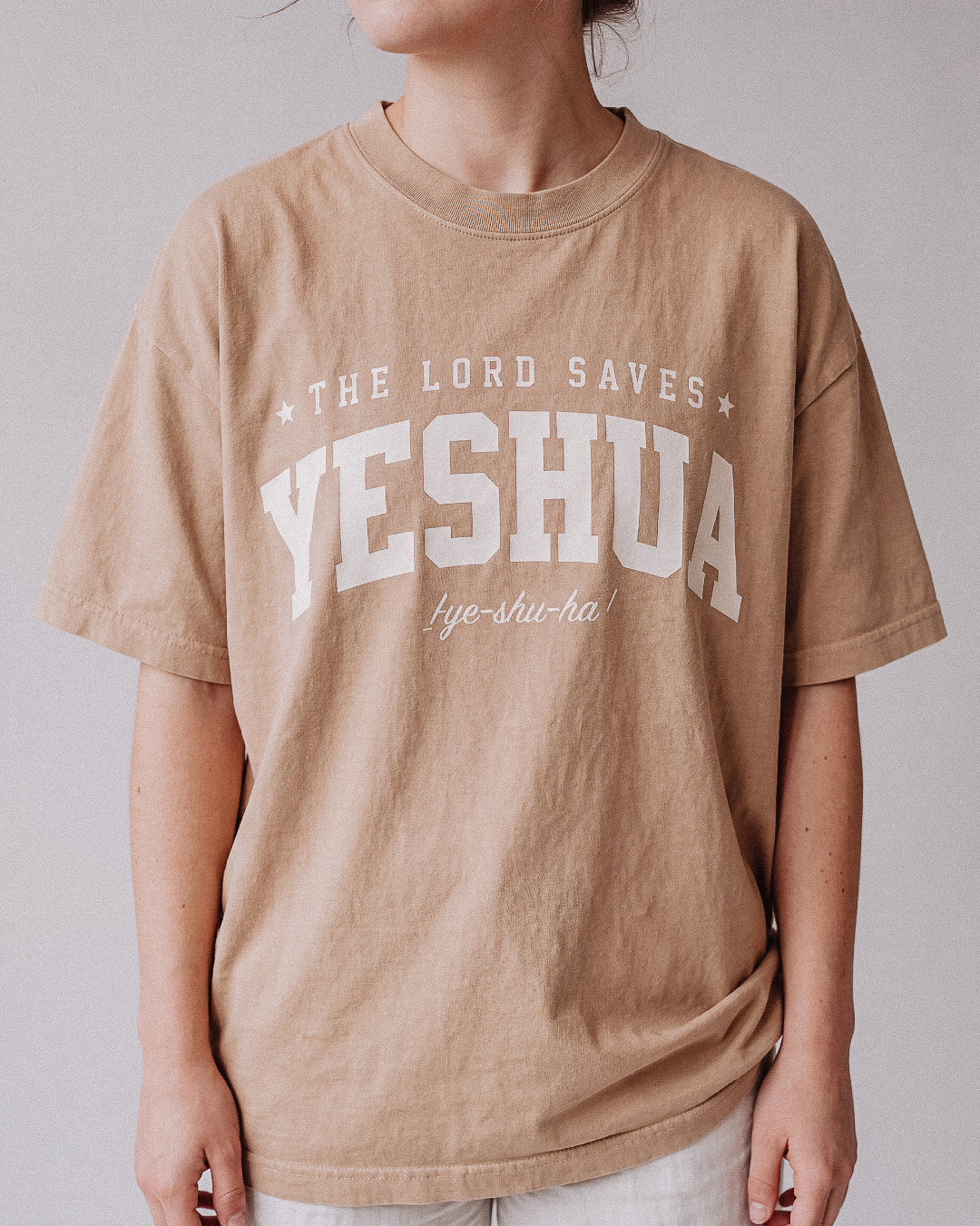 TRICOU VINTAGE RELAXED FIT YESHUA - woman-model-2.jpg - 16