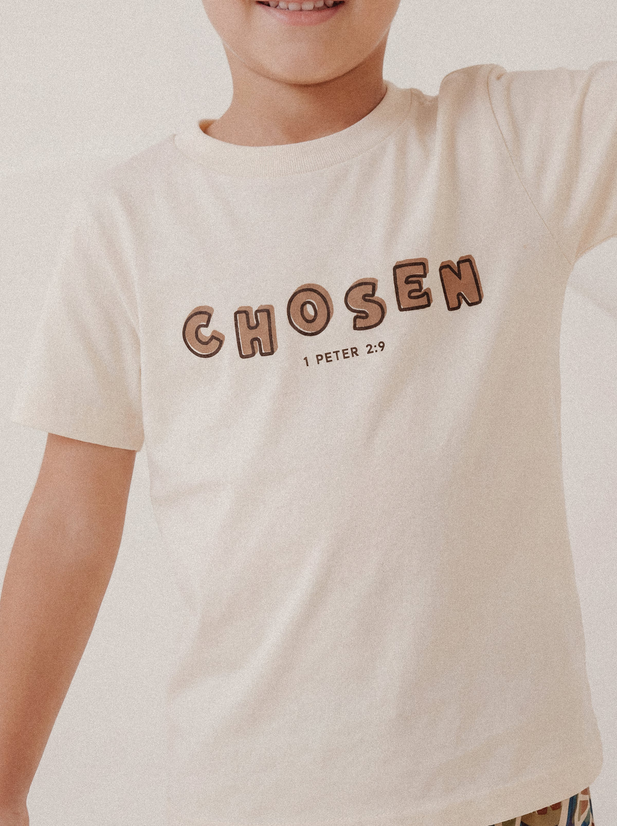 KIDS REGULAR FIT T-SHIRT CHOSEN - model-2.jpg - 3