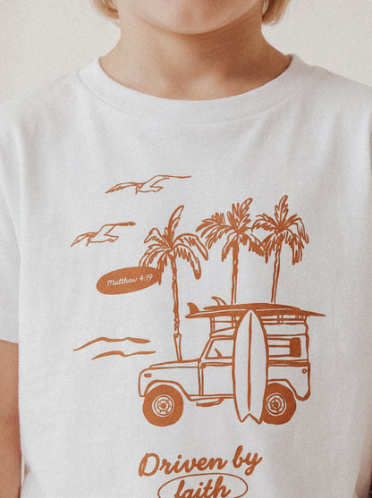 KIDS REGULAR FIT T-SHIRT DRIVEN BY FAITH - model-2.jpg - 3