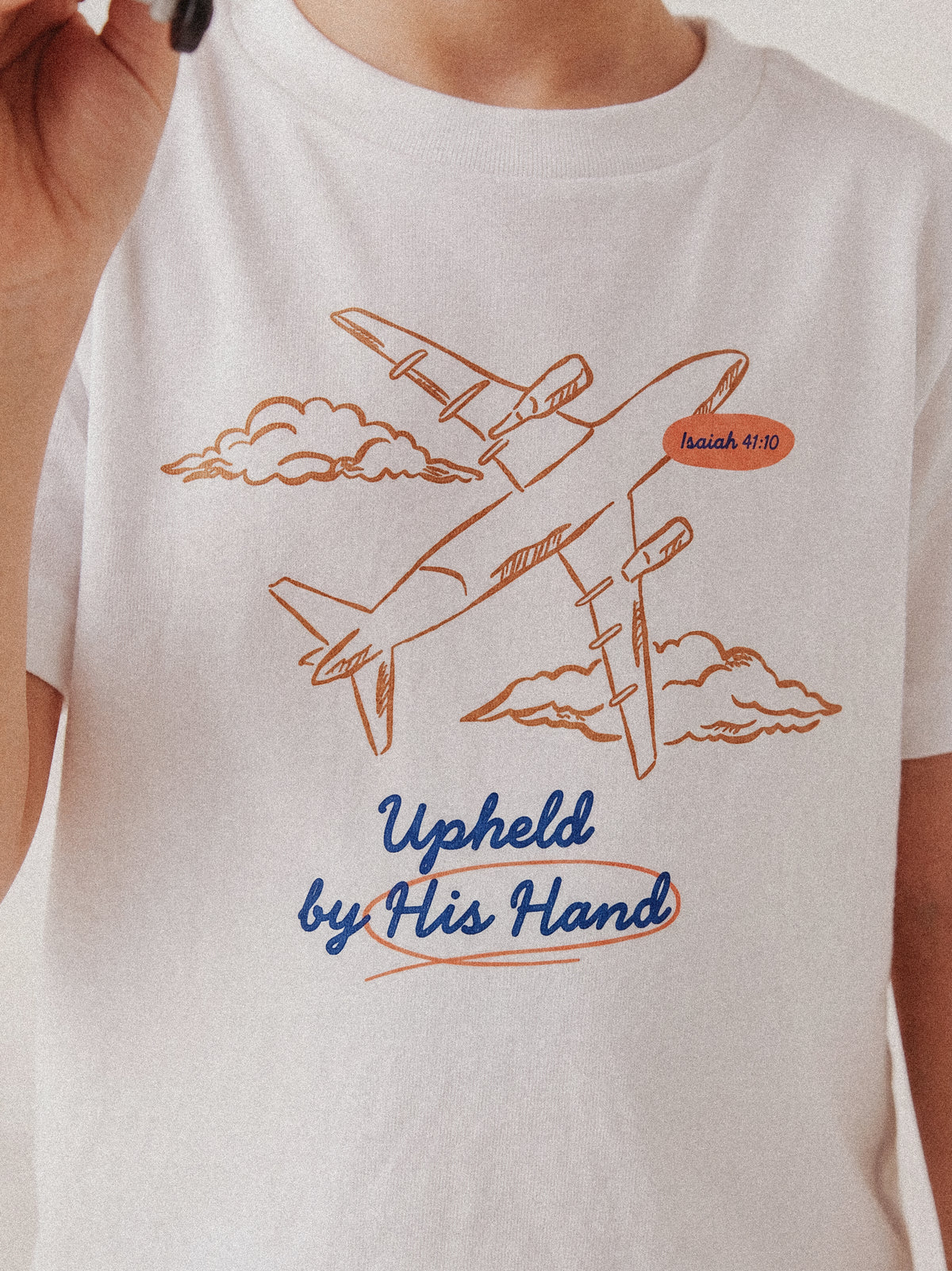 KIDS REGULAR FIT T-SHIRT UPHELD BY HIS HAND - model-2.jpg - 3